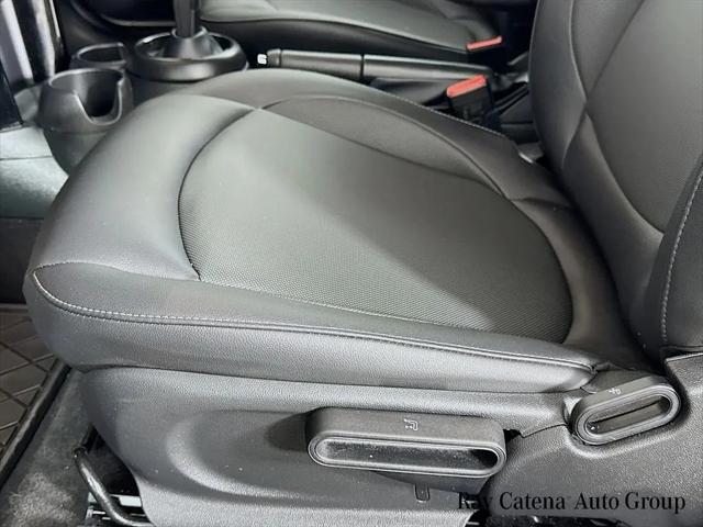 2023 MINI Hardtop Cooper