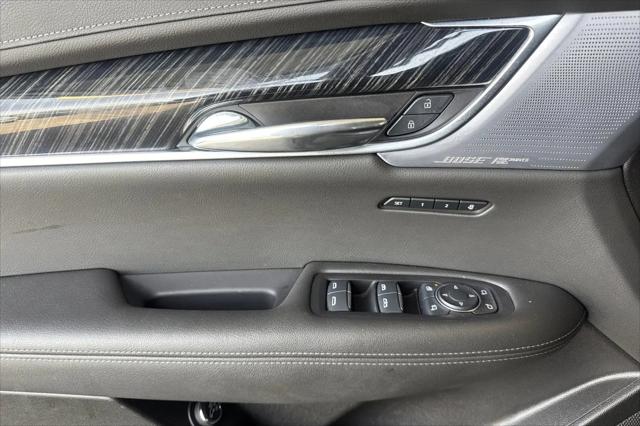 2025 Cadillac XT6 FWD Premium Luxury