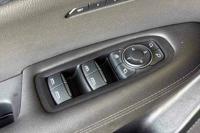 2025 Cadillac XT6 FWD Premium Luxury