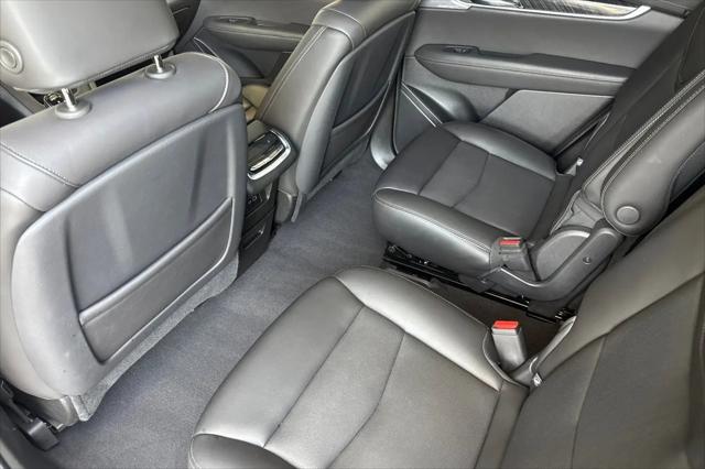 2025 Cadillac XT6 FWD Premium Luxury