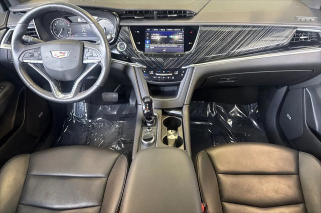 2025 Cadillac XT6 FWD Premium Luxury