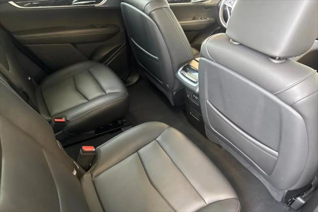 2025 Cadillac XT6 FWD Premium Luxury