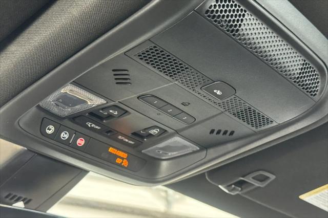 2025 Cadillac XT6 FWD Premium Luxury