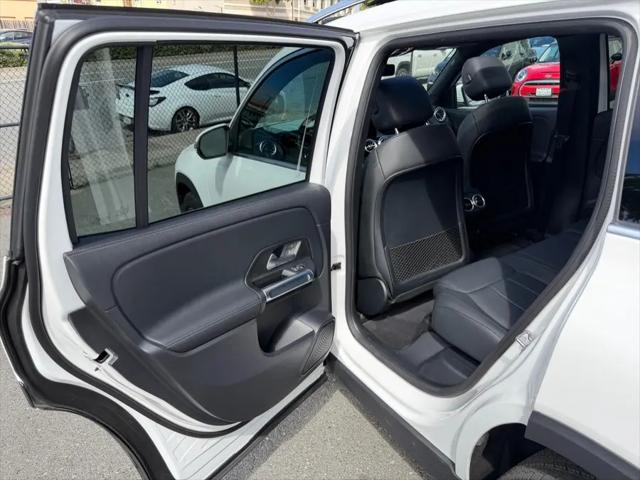 2023 Mercedes-Benz EQB 300 4MATIC