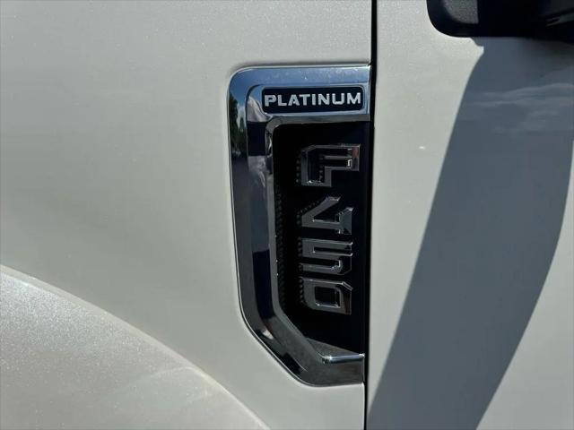 2022 Ford F-450 Platinum