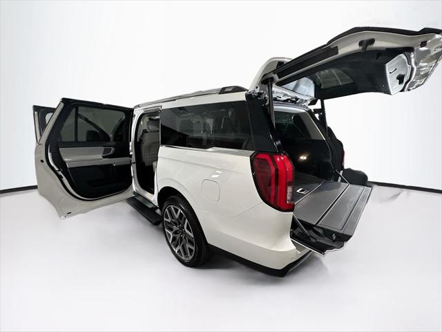 2025 Ford Expedition Platinum MAX