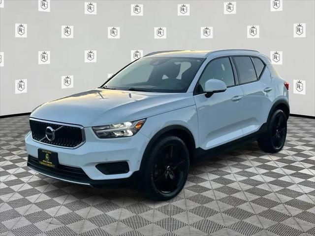 2019 Volvo XC40 T5 Momentum for sale in Los Angeles, CA