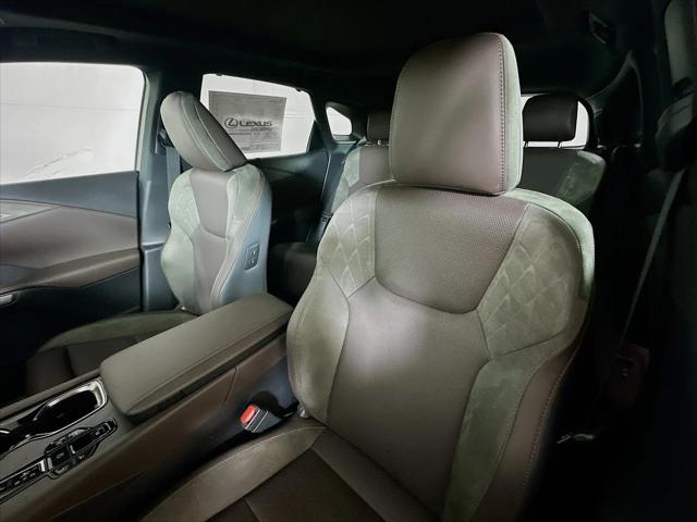 2026 Lexus RX 450h+ Luxury