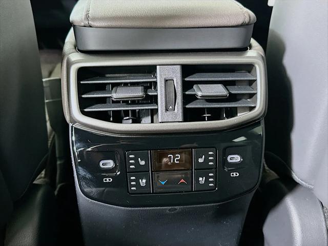 2026 Lexus RX 450h+ Luxury