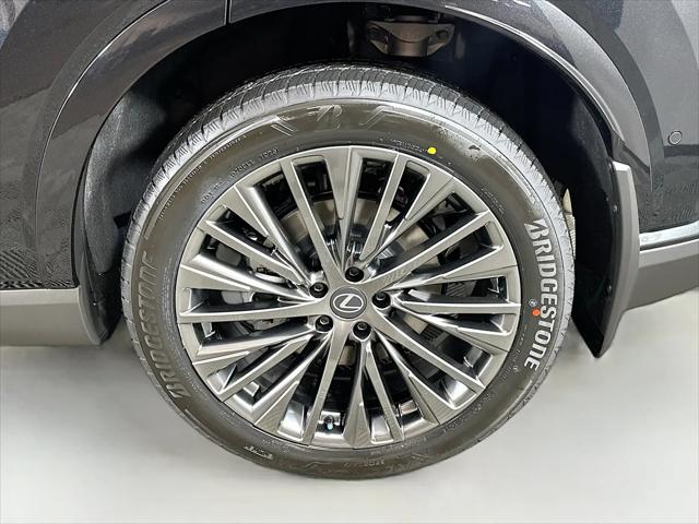 2026 Lexus RX 450h+ Luxury