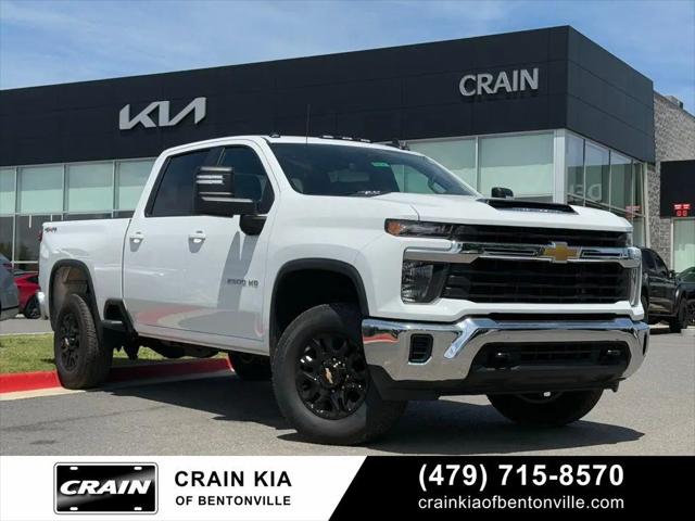 2025 Chevrolet Silverado 2500HD 4WD Crew Cab Standard Bed LT for sale in Bentonville, AR