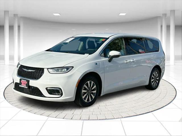 2023 Chrysler Pacifica Hybrid Touring L for sale in Mission Hills, CA