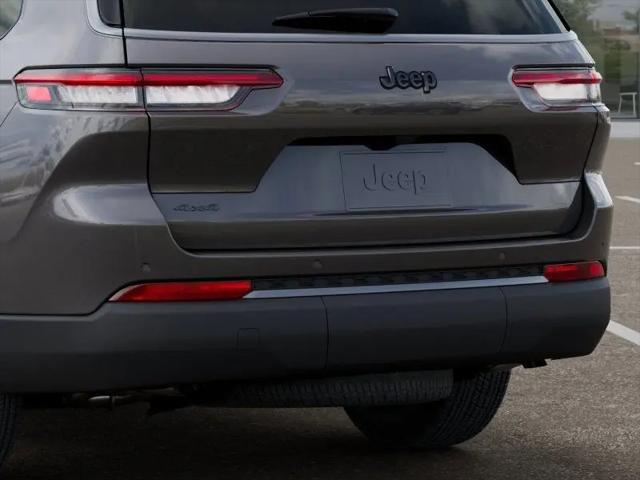 2026 Jeep Grand Cherokee L Altitude 4x4