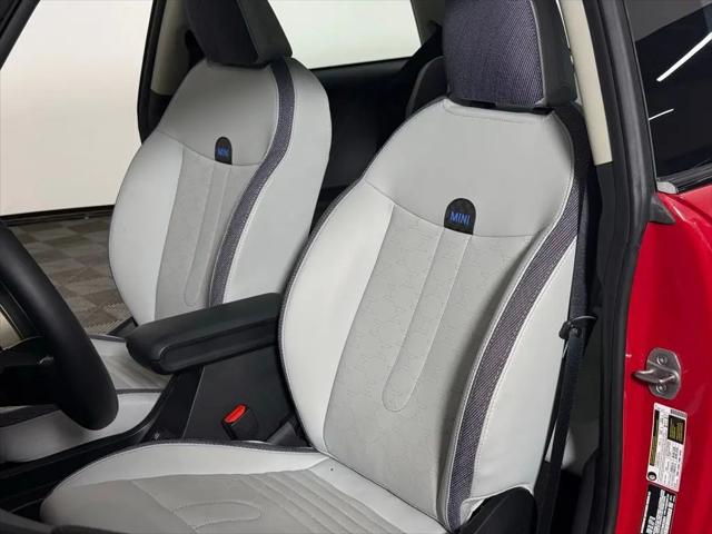 2025 MINI Hardtop Cooper