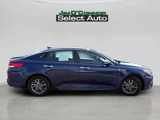 2020 Kia Optima LX for sale in Oconomowoc, WI