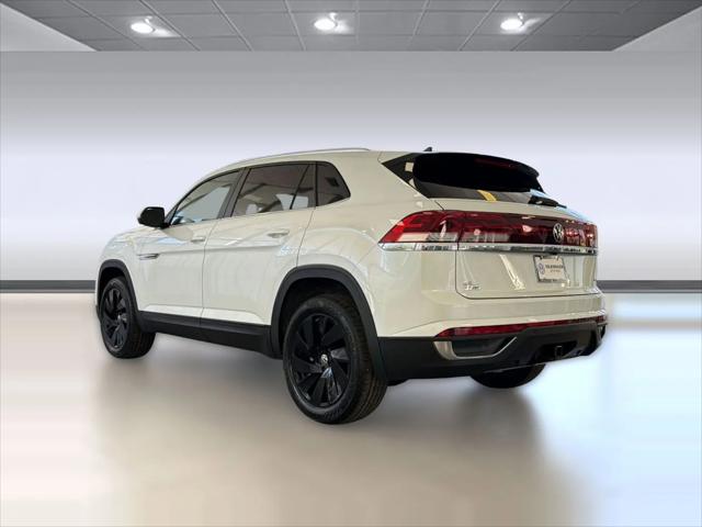 2026 Volkswagen Atlas Cross Sport SE with Technology