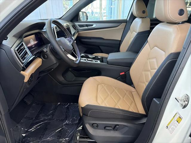 2026 Volkswagen Atlas Cross Sport SE with Technology