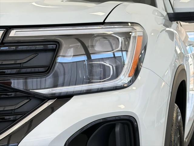 2026 Volkswagen Atlas Cross Sport SE with Technology