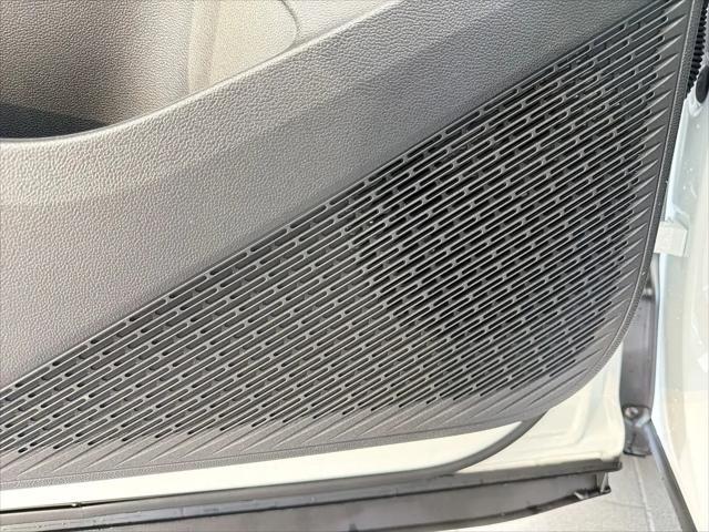 2026 Volkswagen Atlas Cross Sport SE with Technology