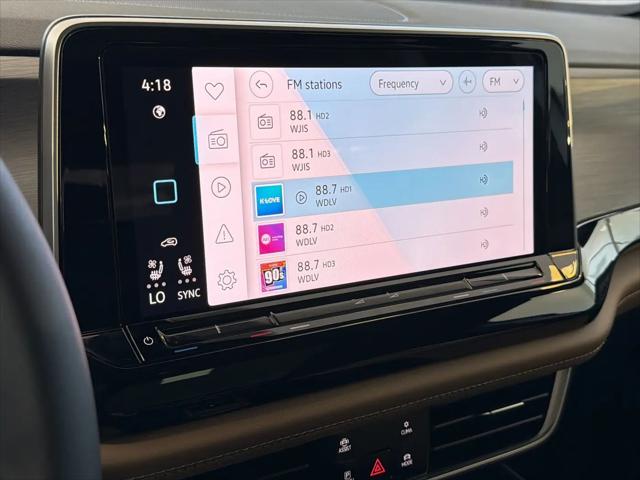 2026 Volkswagen Atlas Cross Sport SE with Technology