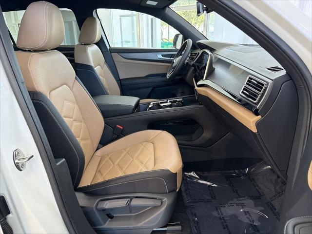 2026 Volkswagen Atlas Cross Sport SE with Technology