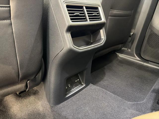 2026 Volkswagen Atlas Cross Sport SE with Technology