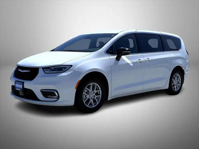 2025 Chrysler Pacifica Select for sale in Omaha, NE