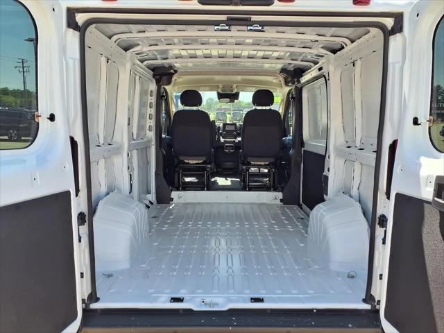 2026 Ram ProMaster Cargo Van Tradesman Low Roof 118" WB w/Pass Seat