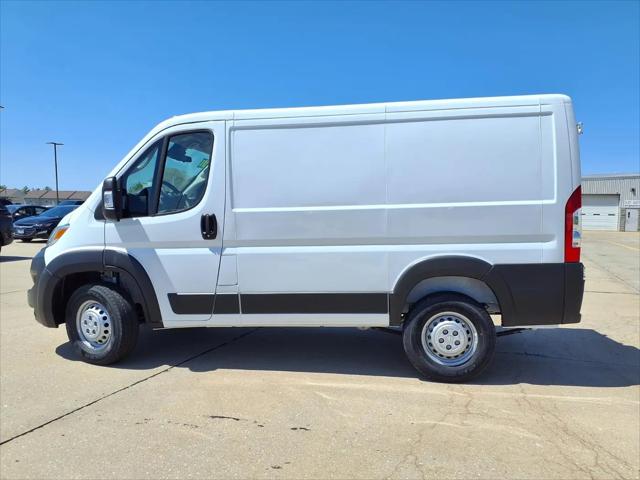 2026 Ram ProMaster Cargo Van Tradesman Low Roof 118" WB w/Pass Seat