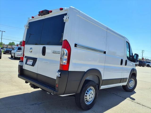 2026 Ram ProMaster Cargo Van Tradesman Low Roof 118" WB w/Pass Seat