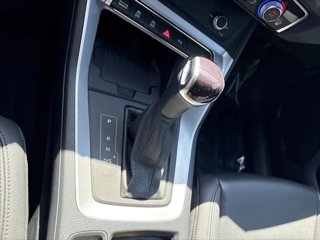 2024 Audi Q3 Premium 40 TFSI quattro Tiptronic