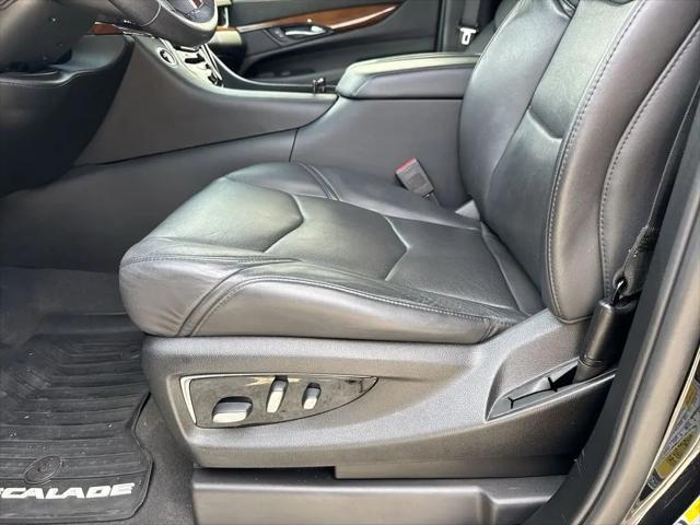2020 Cadillac Escalade 2WD Luxury