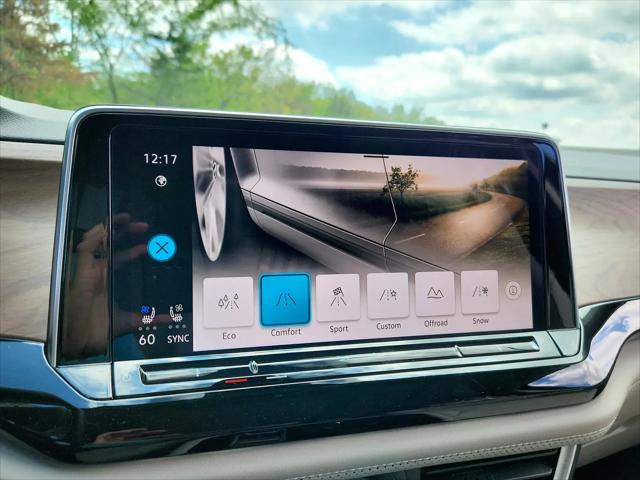 2026 Volkswagen Atlas SE with Technology