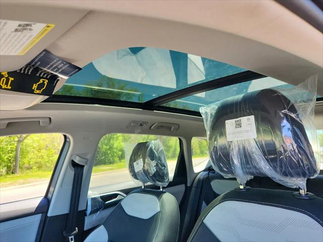 2026 Volkswagen Taos SEL