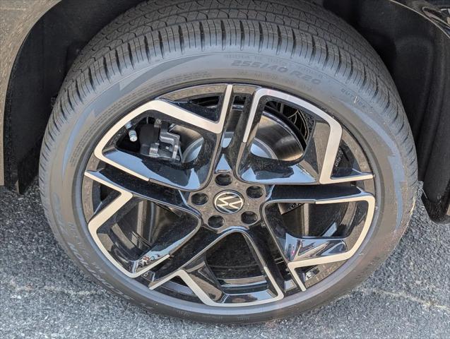 2026 Volkswagen Tiguan SEL R-Line Turbo