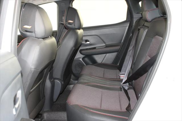 2025 Nissan Kicks SR Intelligent AWD