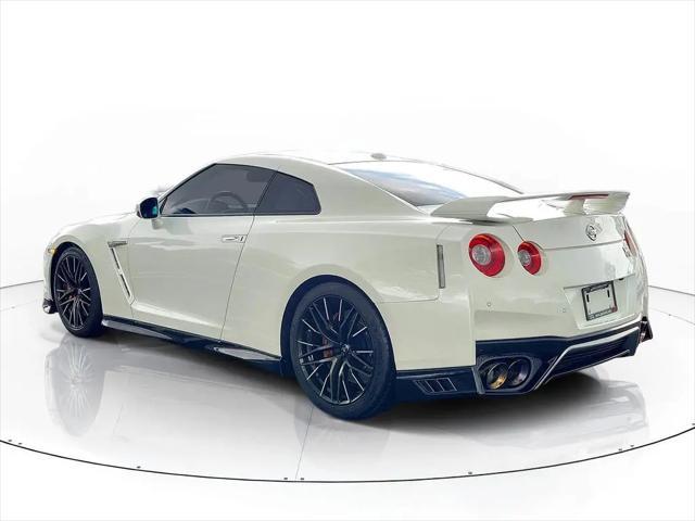 2021 Nissan GT-R Premium Dual-clutch 6-Speed Transmission
