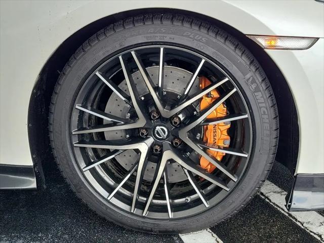 2021 Nissan GT-R Premium Dual-clutch 6-Speed Transmission