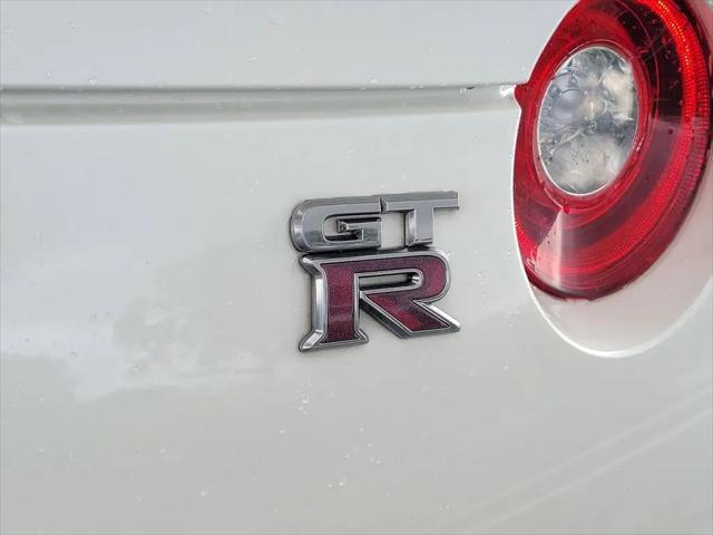 2021 Nissan GT-R Premium Dual-clutch 6-Speed Transmission