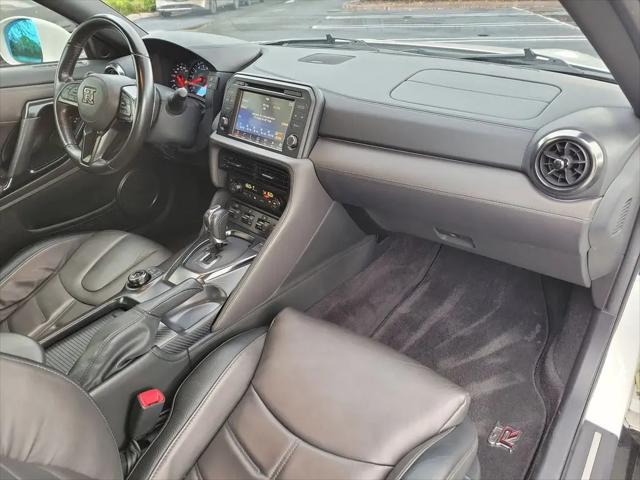 2021 Nissan GT-R Premium Dual-clutch 6-Speed Transmission