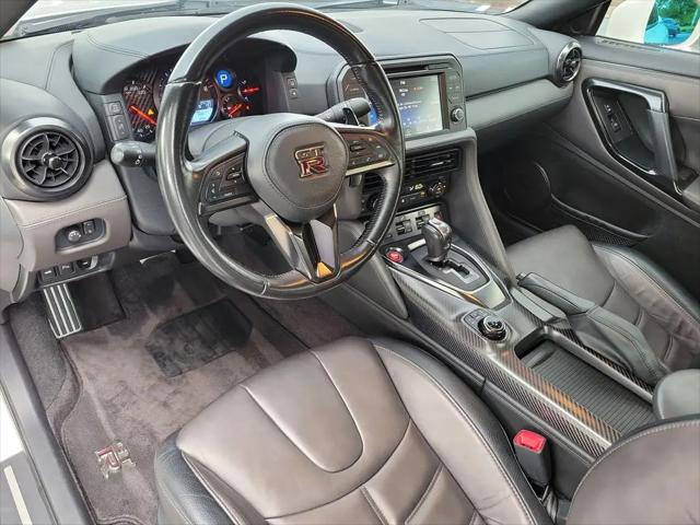 2021 Nissan GT-R Premium Dual-clutch 6-Speed Transmission