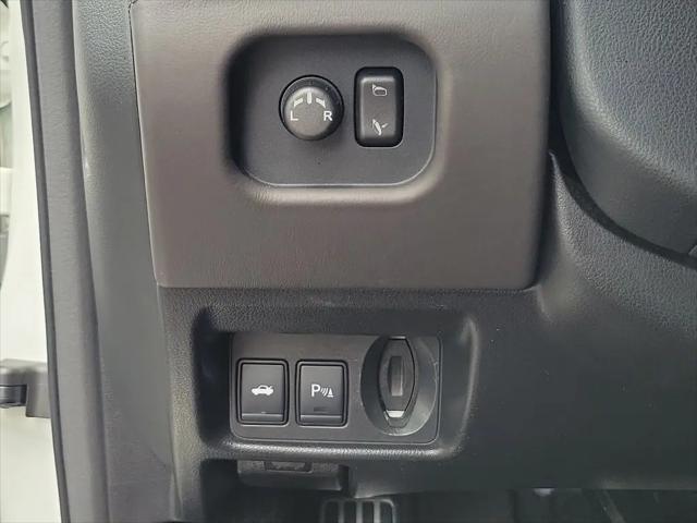 2021 Nissan GT-R Premium Dual-clutch 6-Speed Transmission