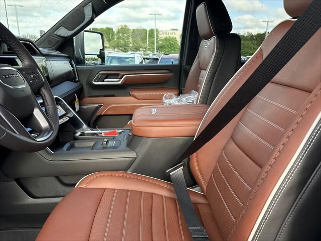 2026 GMC Sierra 2500HD Crew Cab, Standard Bed, Denali Ultimate, 4WD