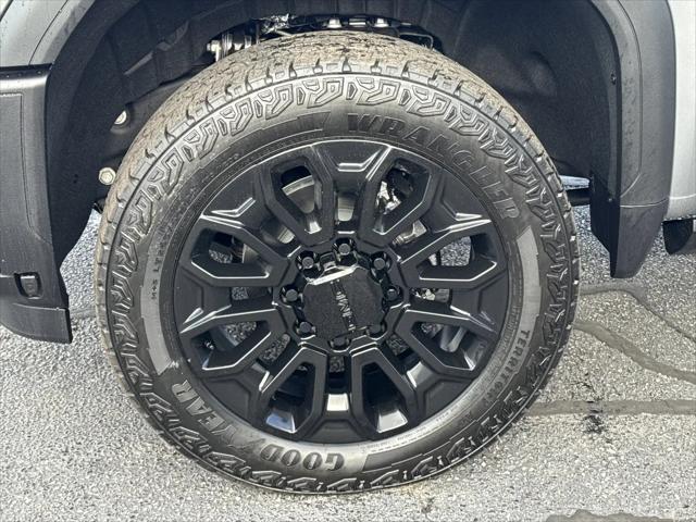2026 GMC Sierra 2500HD Crew Cab, Standard Bed, Denali Ultimate, 4WD