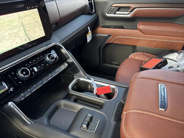 2026 GMC Sierra 2500HD Crew Cab, Standard Bed, Denali Ultimate, 4WD