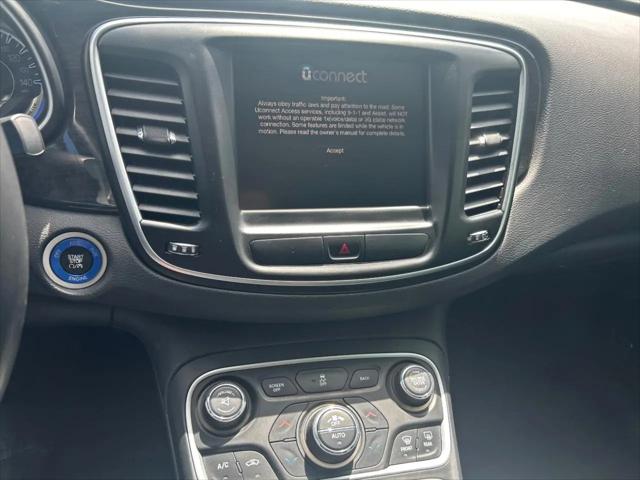 2015 Chrysler 200 C