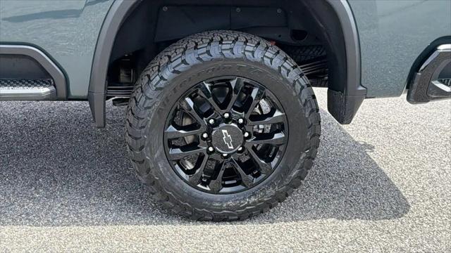 2026 Chevrolet Silverado 2500HD Crew Cab, Standard Bed, LT, 4WD