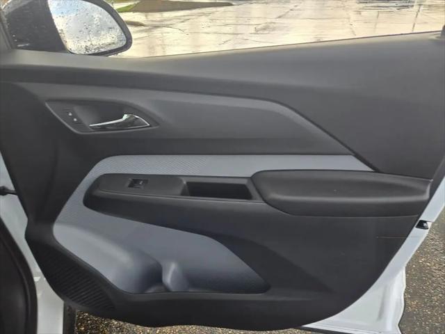 2027 Chevrolet Bolt LT FWD