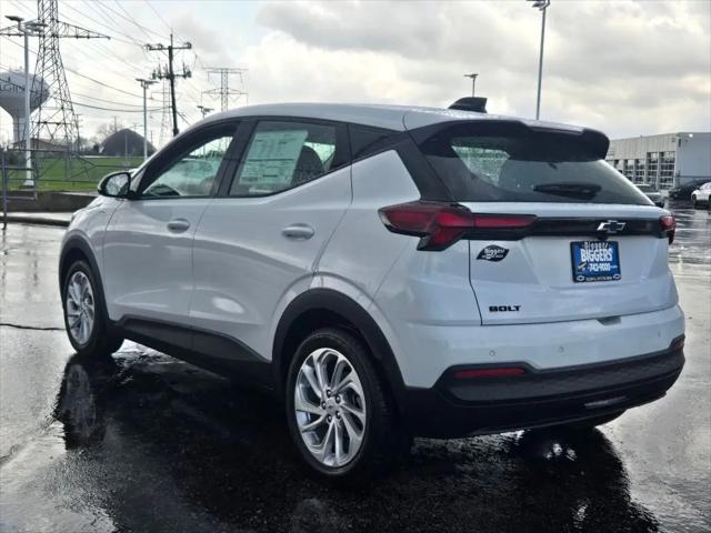 2027 Chevrolet Bolt LT FWD