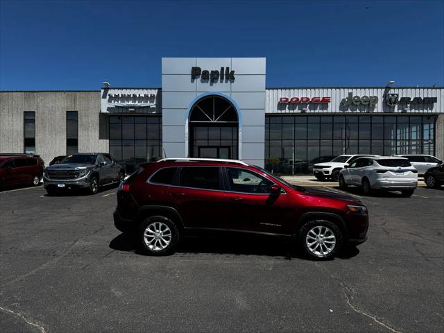 2019 Jeep Cherokee Latitude FWD for sale in Luverne, MN